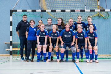 Bild 9 - F Loewinnen Hallen Cup